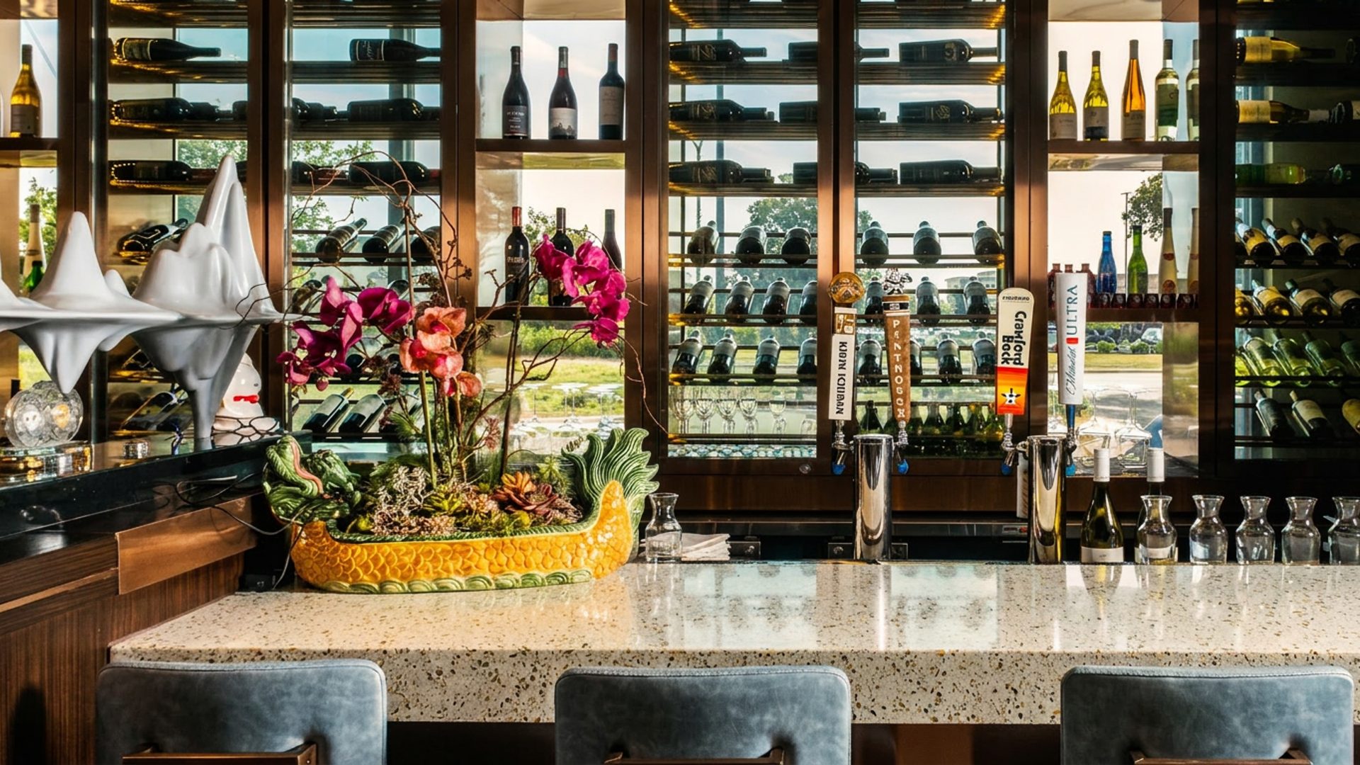 The bar at Sky