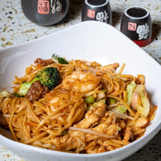 Lo Mein Entree